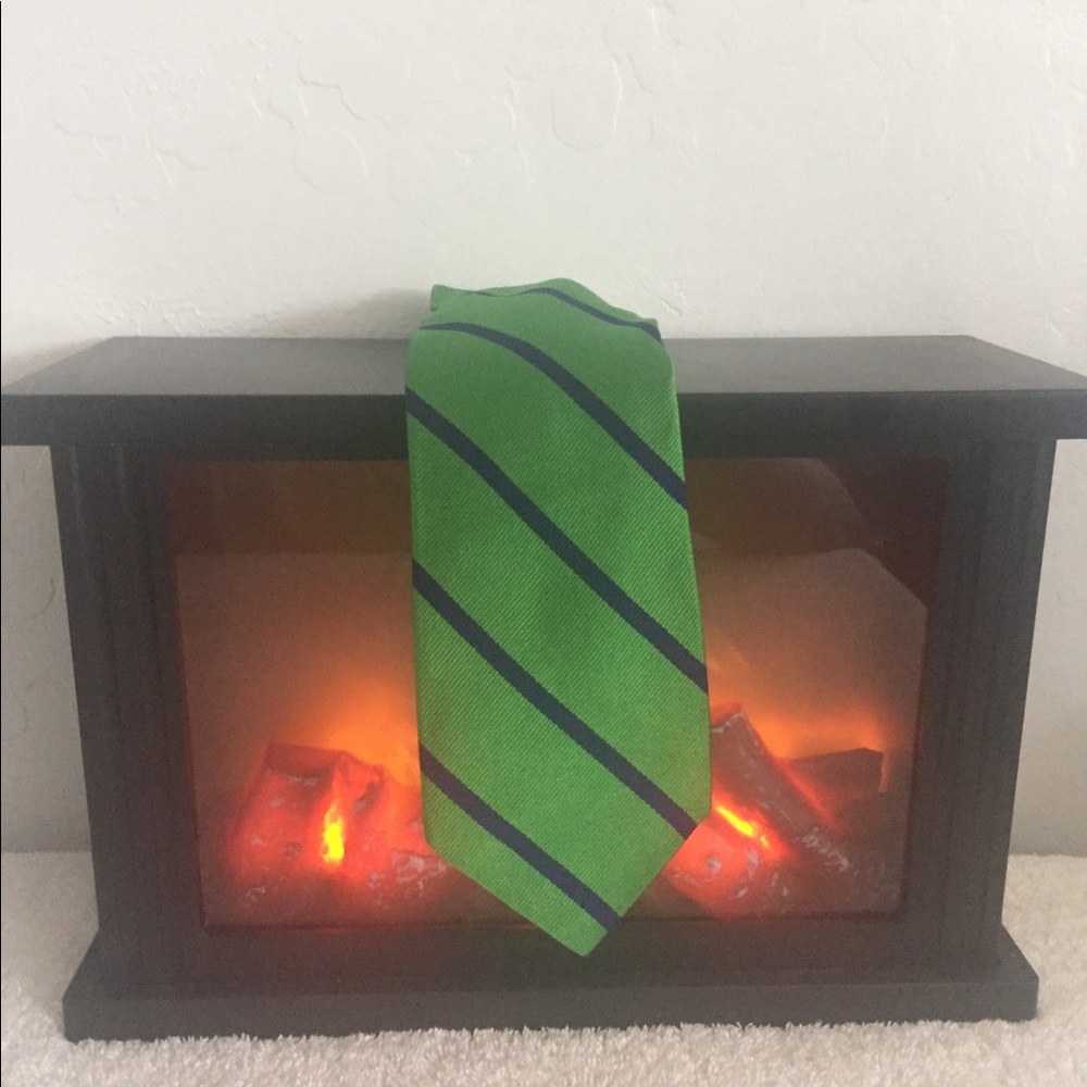 Brooks brothers tie